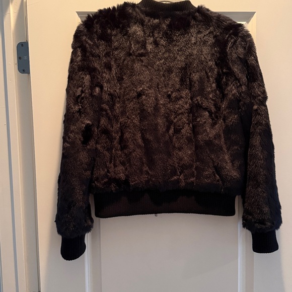 Cupcakes & Cashmere navy blue faux fur bomber jacket - size small - Picture 6 of 7